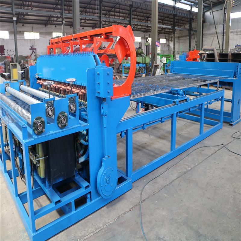 Construction Building Use 3-6MM Wire Mesh Welding Machine to Vietnam